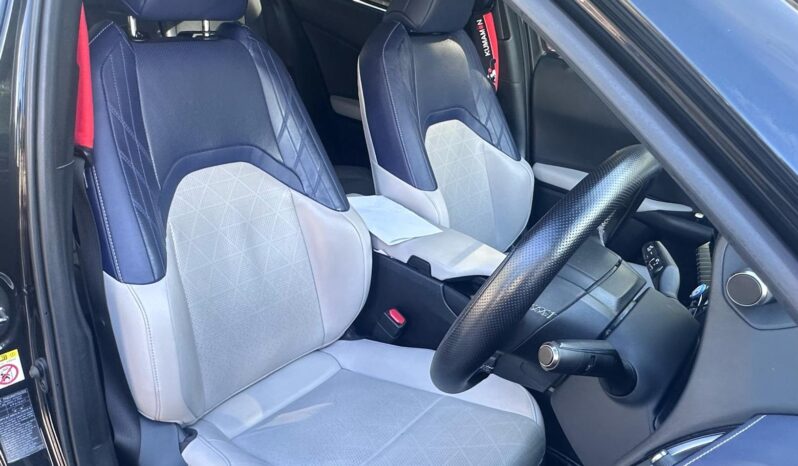 
								2020 LEXUS UX200 full									