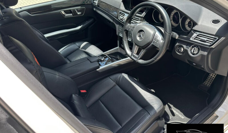 
								2015 MERCEDES BENZ E200 FACELIFT SPORT (W212) full									