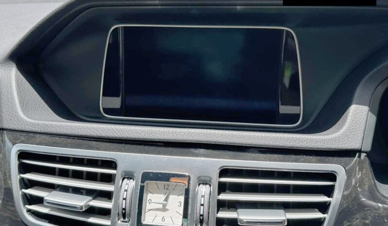 
								2015 MERCEDES BENZ E200 FACELIFT SPORT (W212) full									